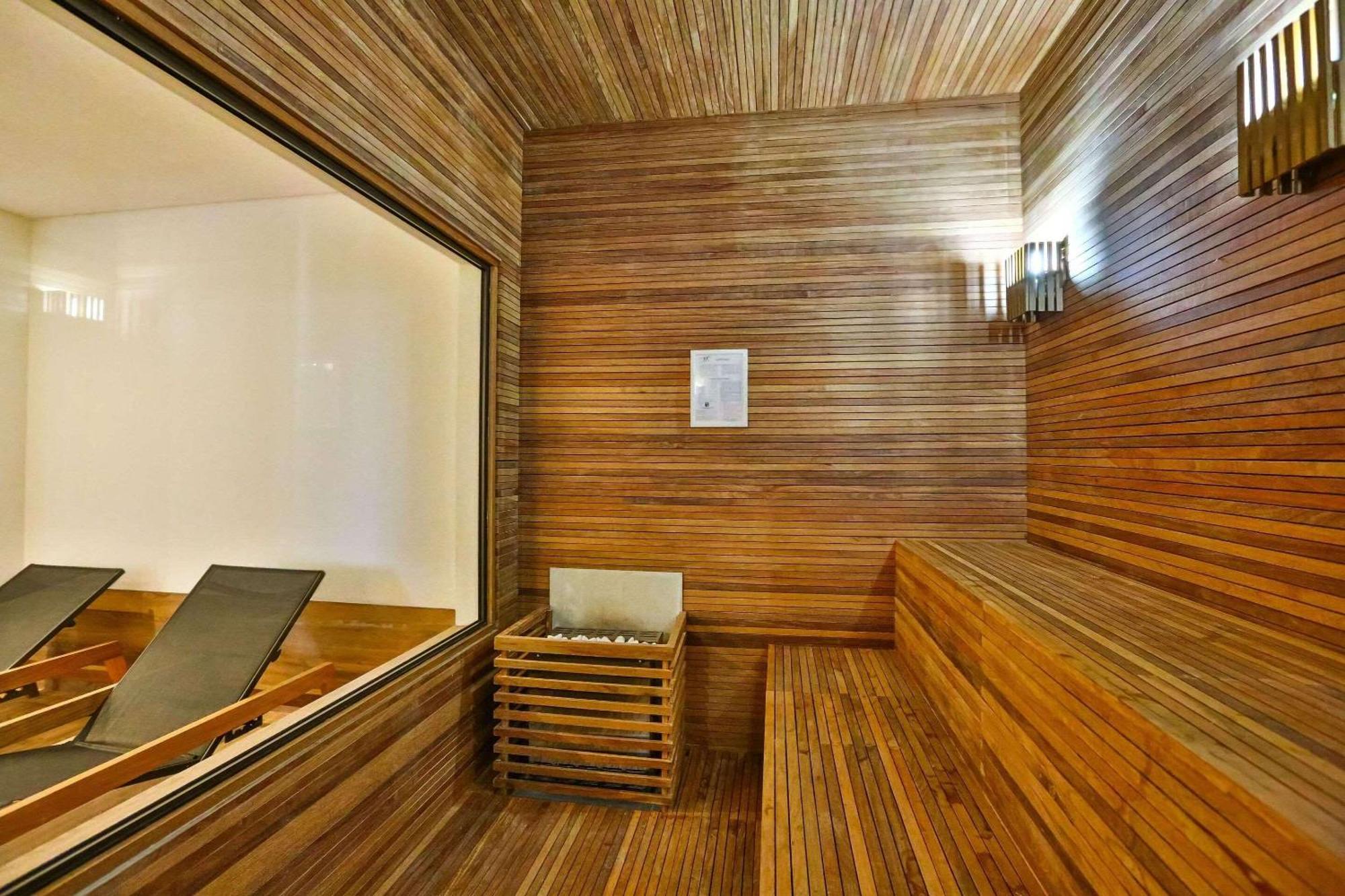 Radisson Red Campinas Hotell Eksteriør bilde A modern Finnish sauna